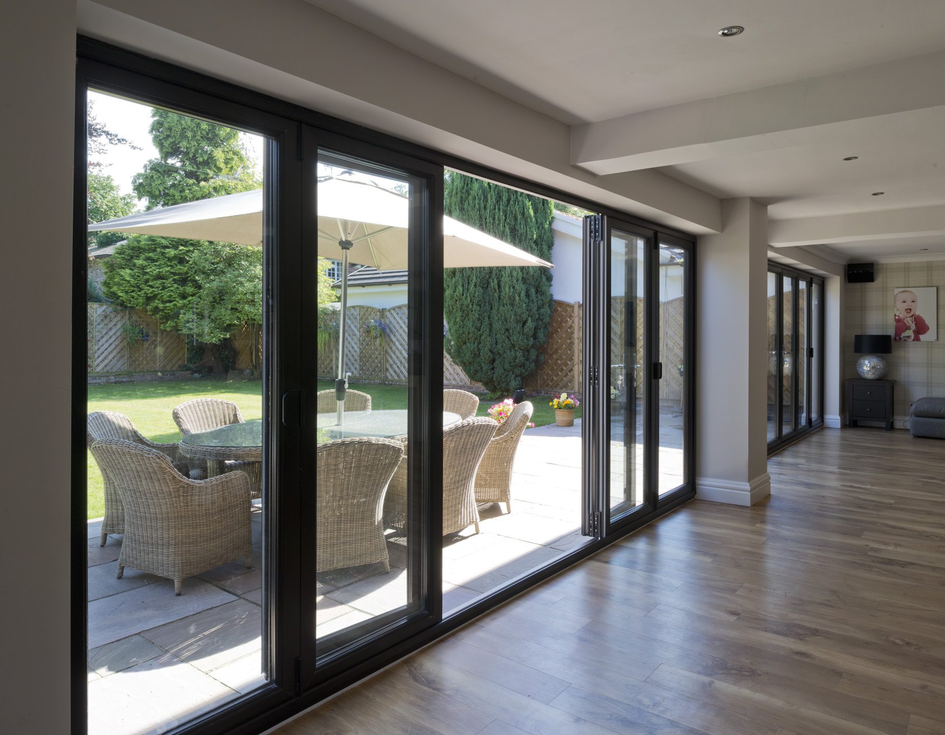sliding doors internal view