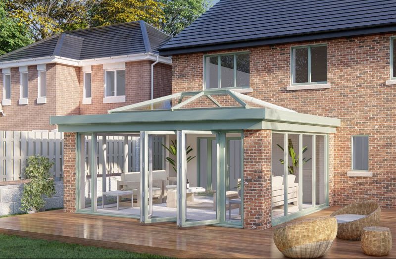 Slim pillars lantern roof bifold door